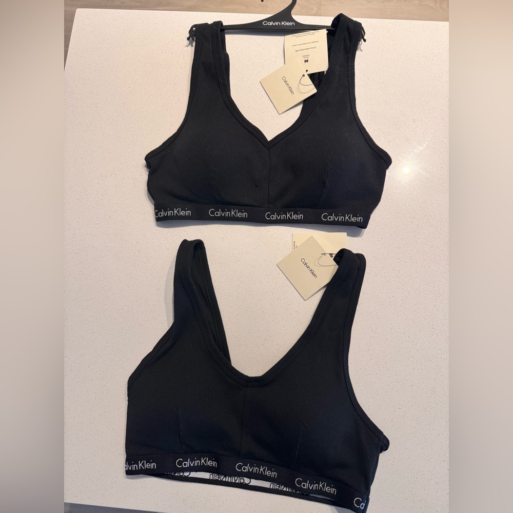 Calvin Klein Women's Black V-Neck Bralette brand new- size S